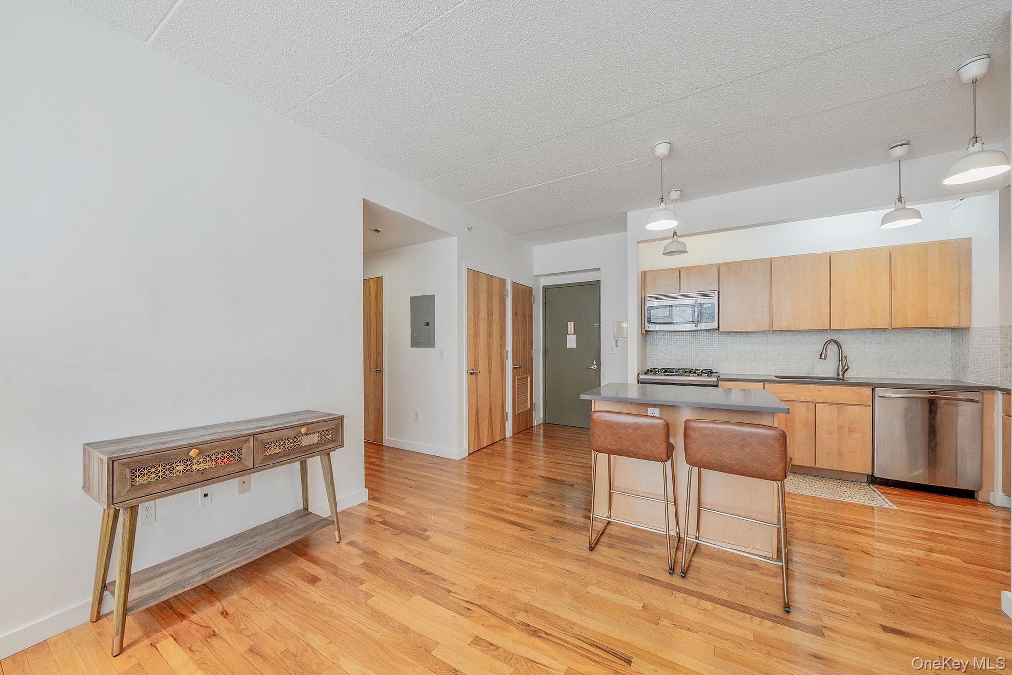 475 Sterling Place # 2J, Brooklyn, NY 11238