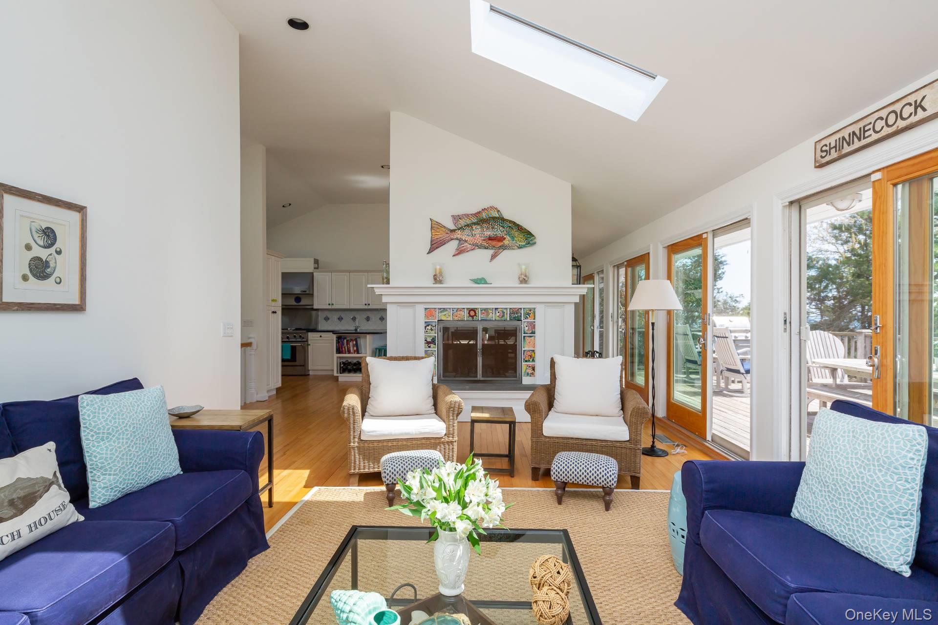 6 Peconic Road, Southampton, NY 11968