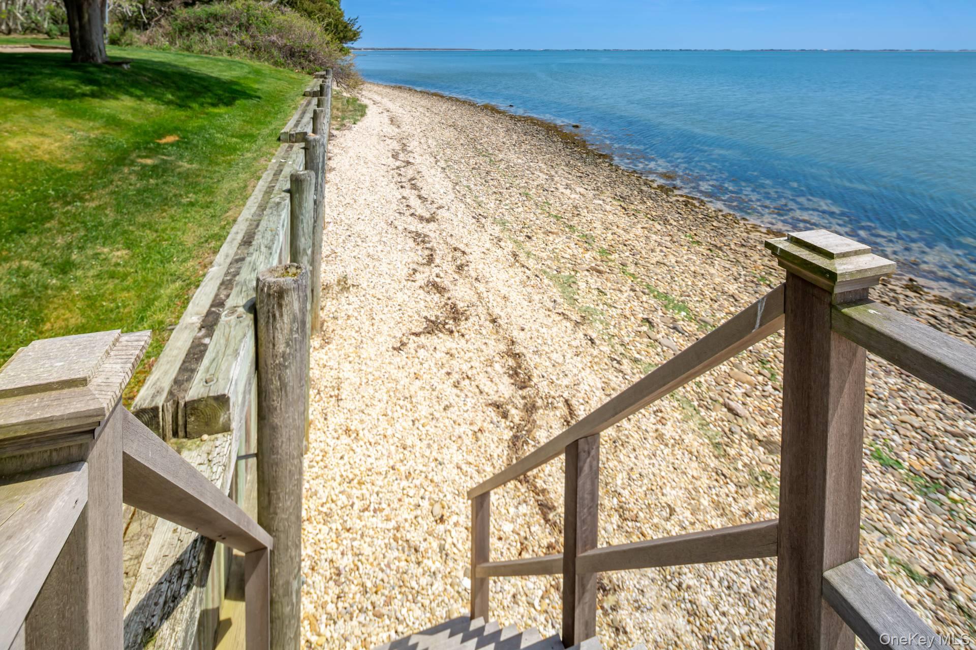 6 Peconic Road, Southampton, NY 11968