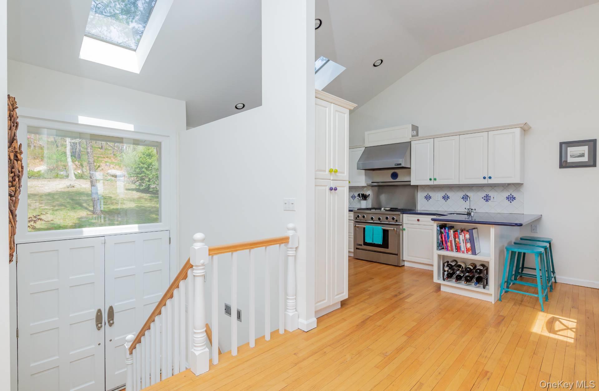 6 Peconic Road, Southampton, NY 11968