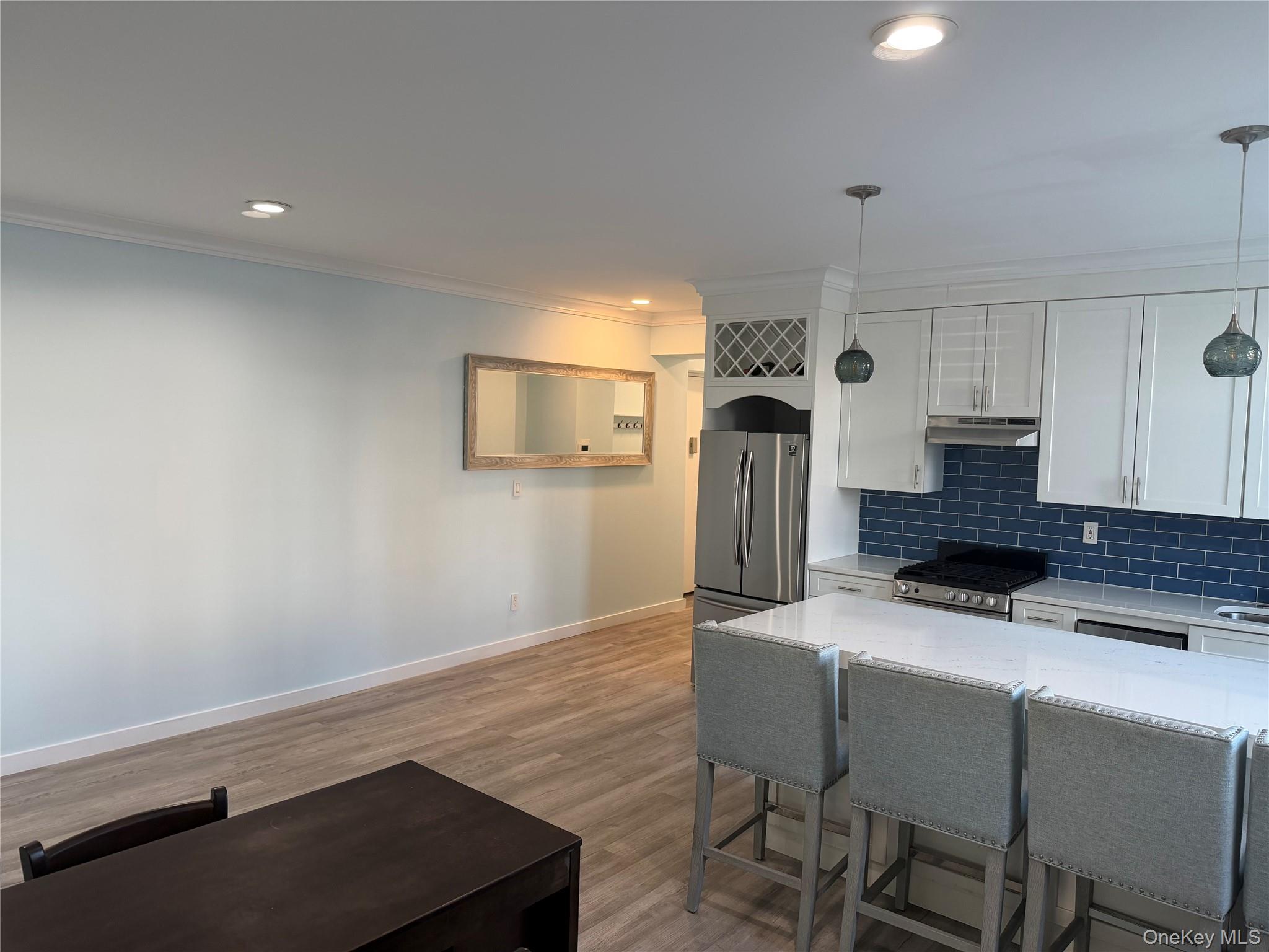 25 W Broadway # 104, Long Beach, NY 11561