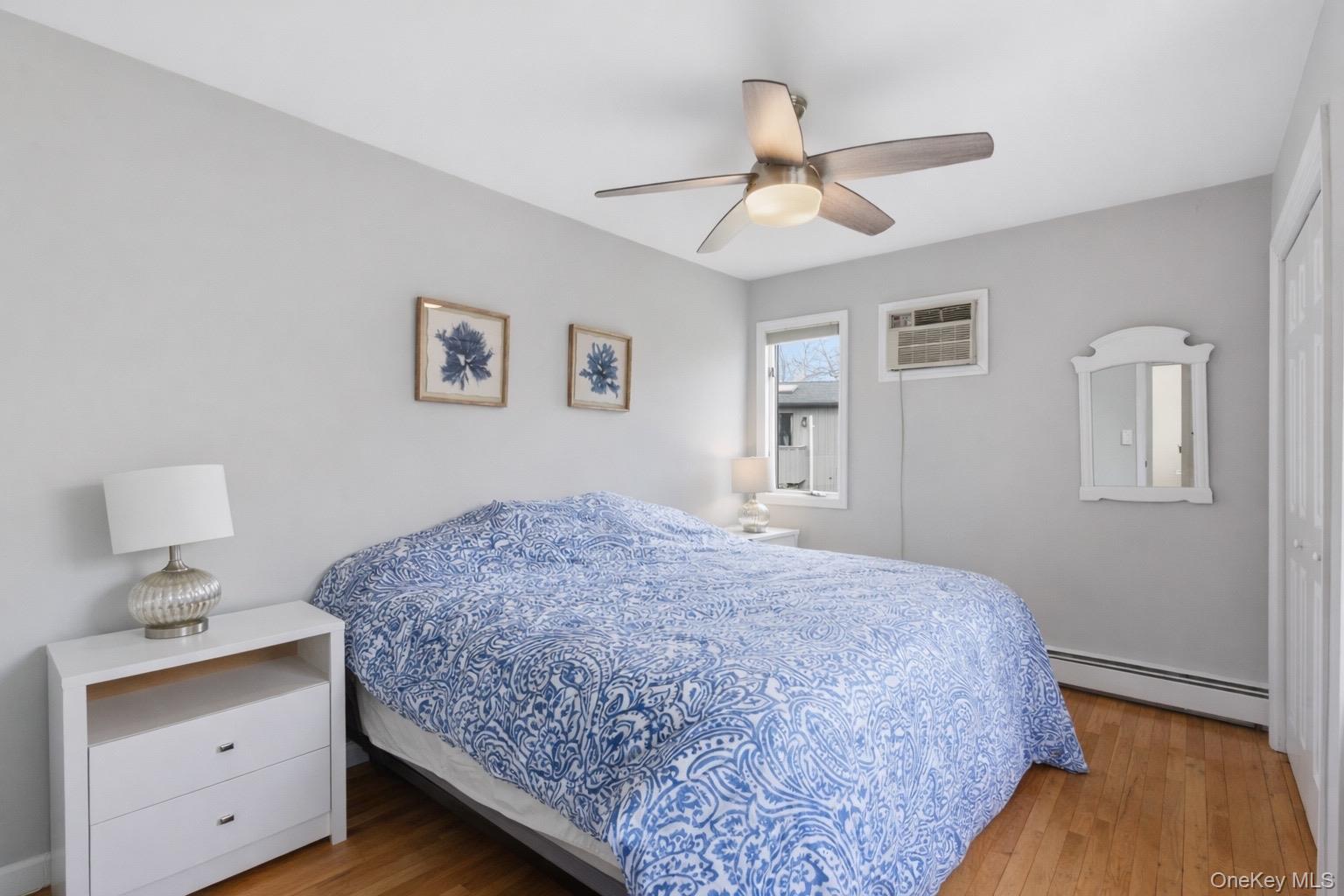 1 Canal Way, Hampton Bays, NY 11946