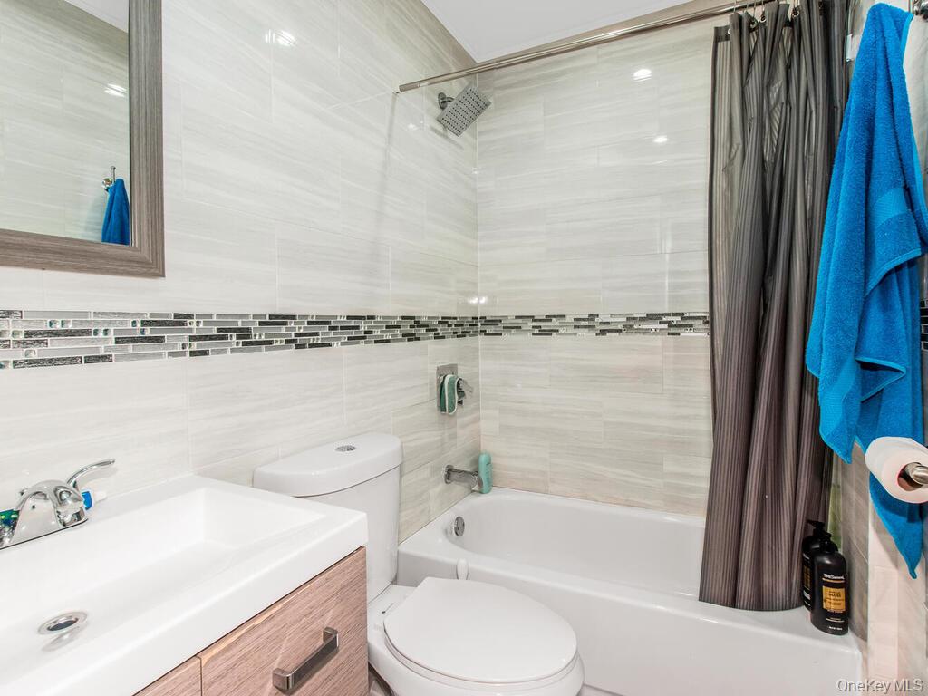 1283 E 223rd Street, Bronx, NY 10466