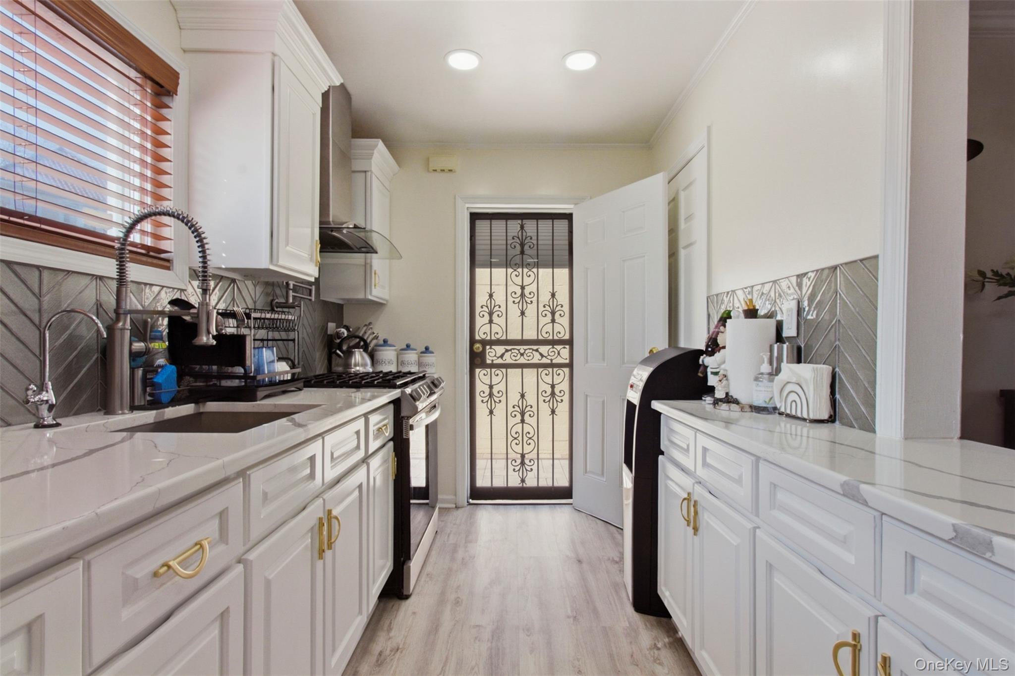 620 S 9th Avenue, Mount Vernon, NY 10550