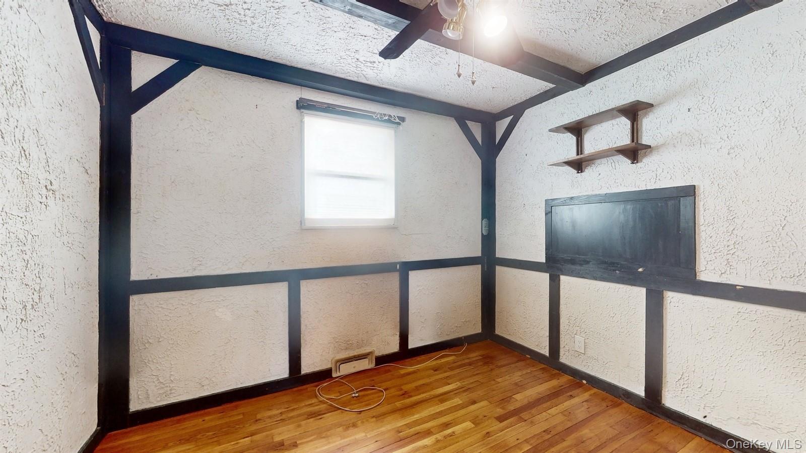 10 Rumbrook Road, Elmsford, NY 10523