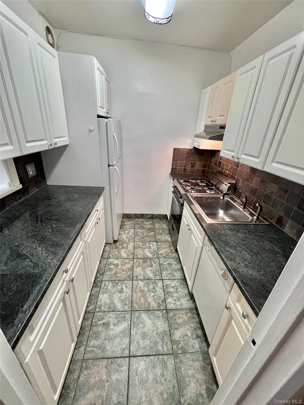 162-01 Powells Cove Boulevard # 1M, Whitestone, NY 11357