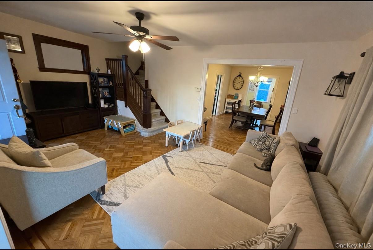 8802 79th Avenue, Glendale, NY 11385