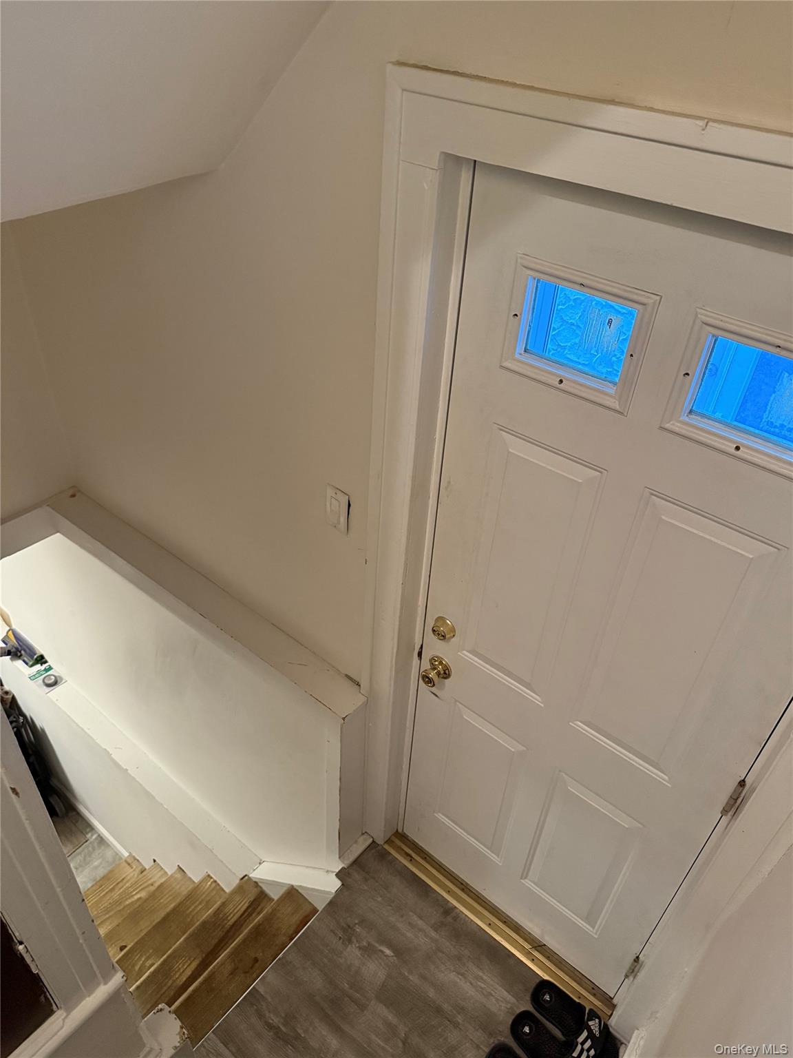 8802 79th Avenue, Glendale, NY 11385