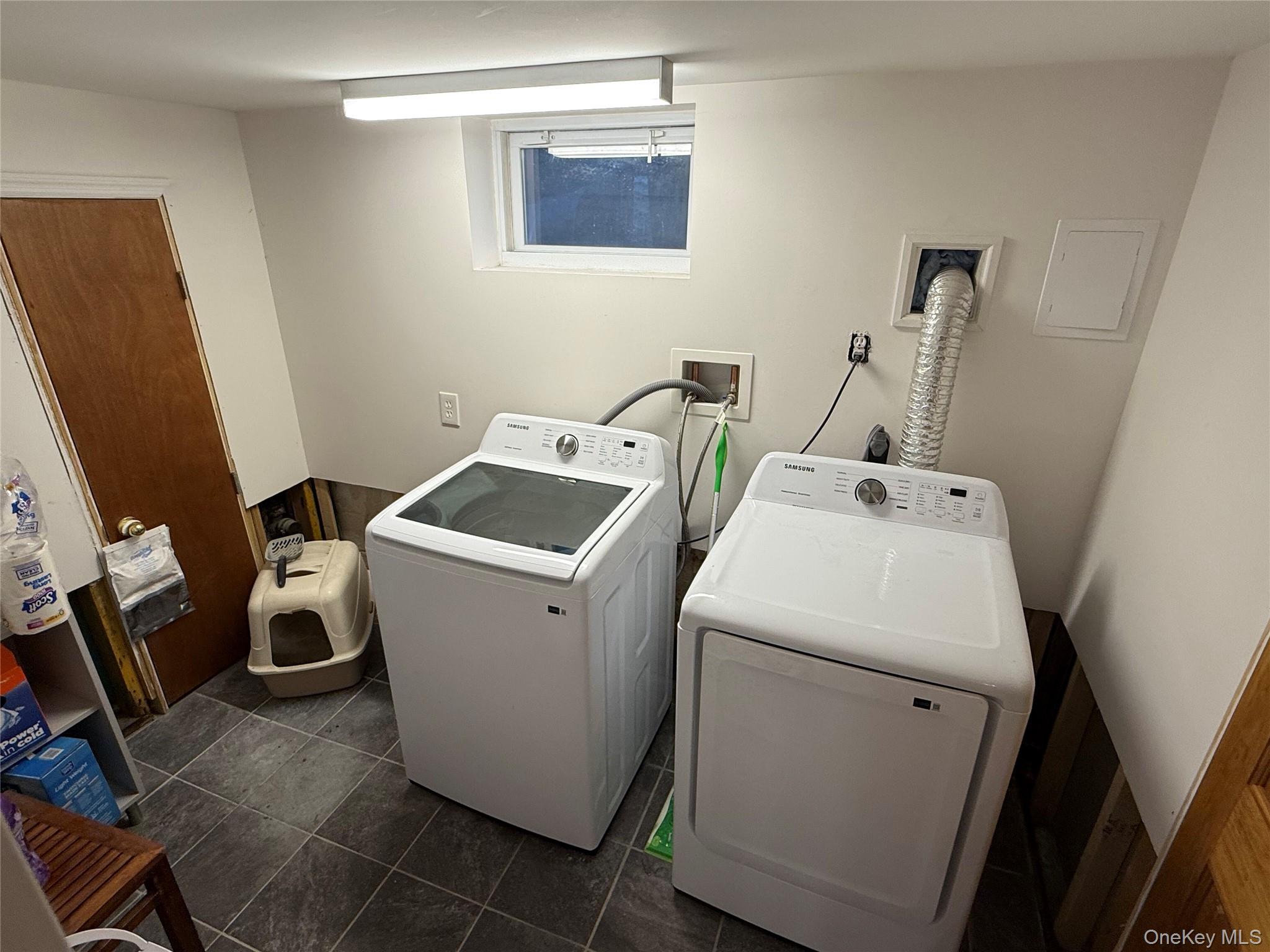 8802 79th Avenue, Glendale, NY 11385