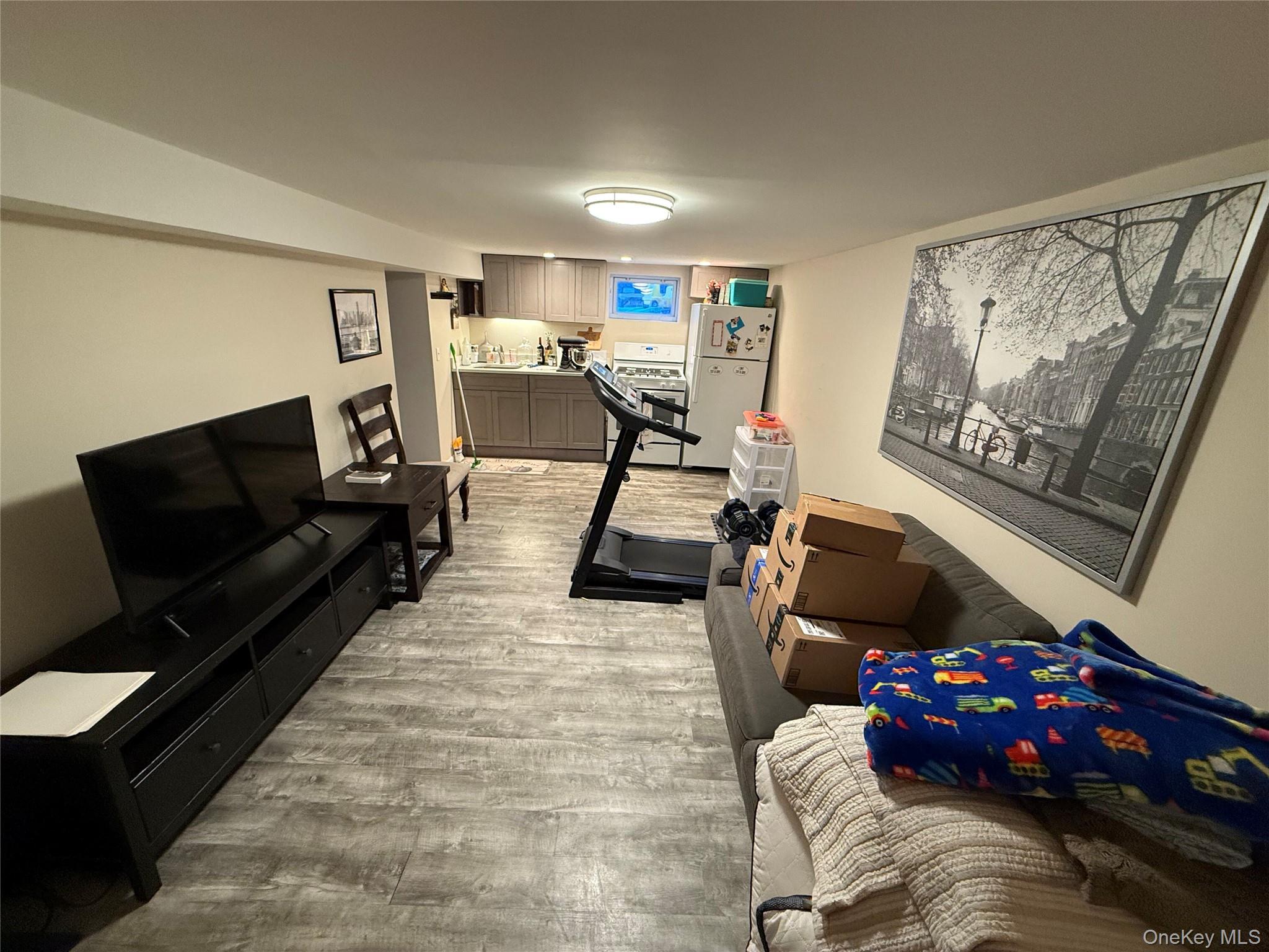 8802 79th Avenue, Glendale, NY 11385