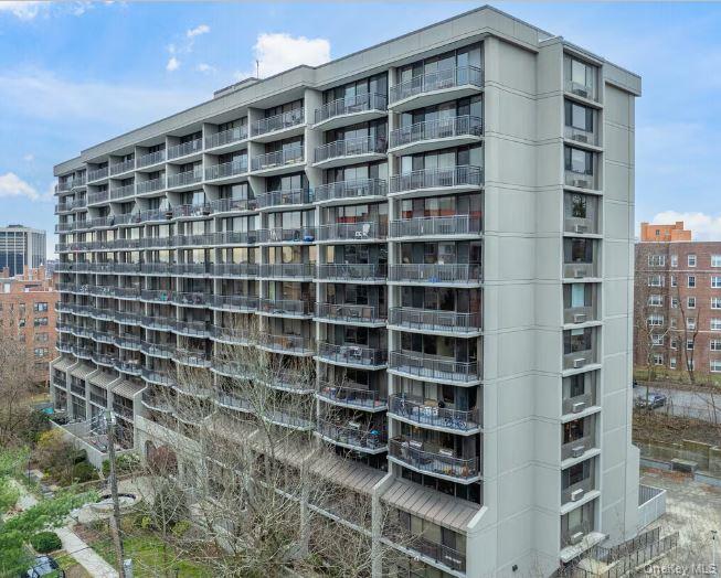 15 Stewart Place # 5A, White Plains, NY 10603
