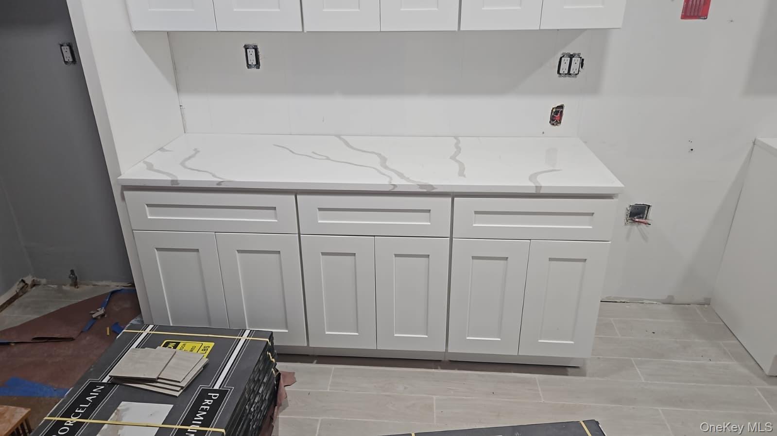 8 Dee Place, Huntington Station, NY 11746