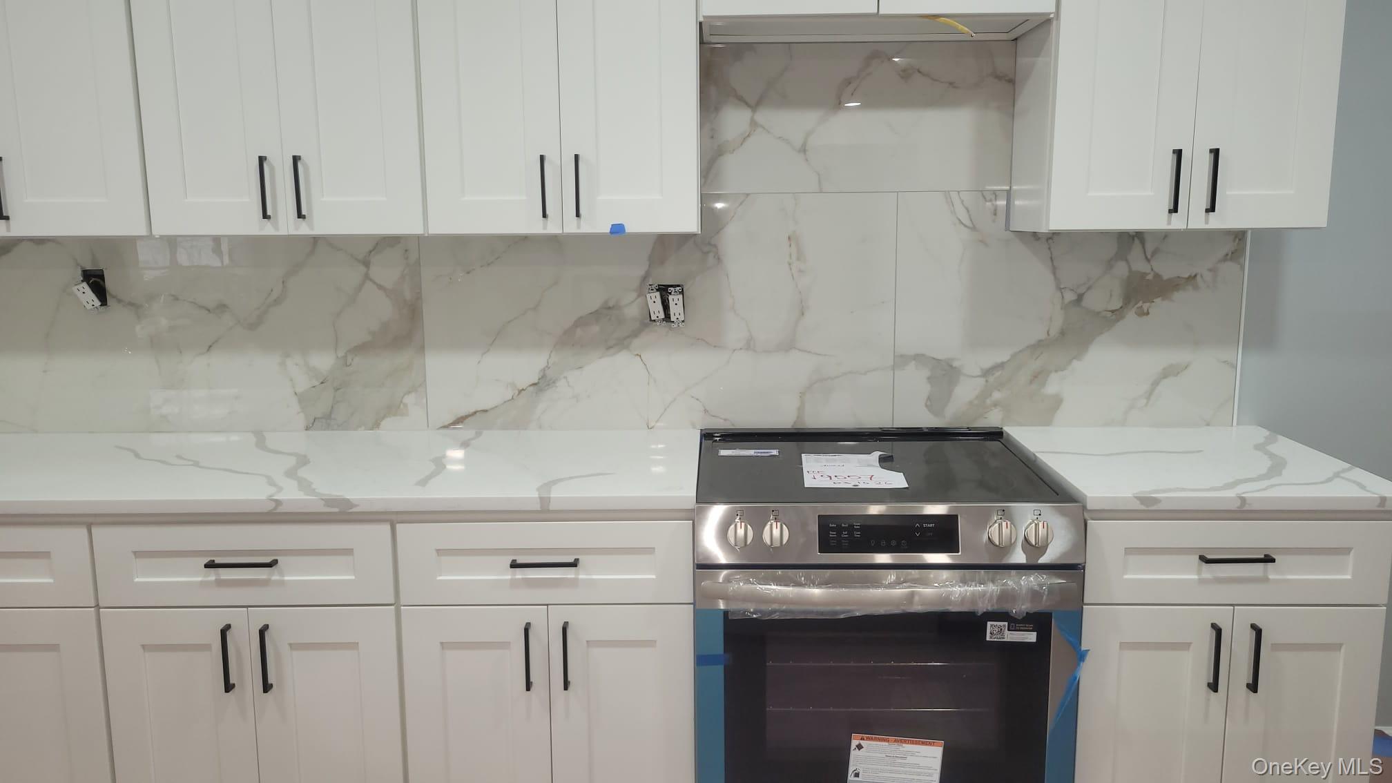 8 Dee Place, Huntington Station, NY 11746