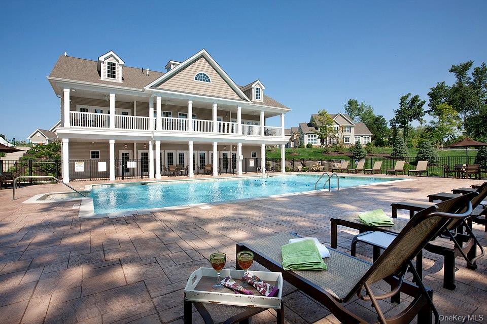 40 Evan Court, Fishkill, NY 12524