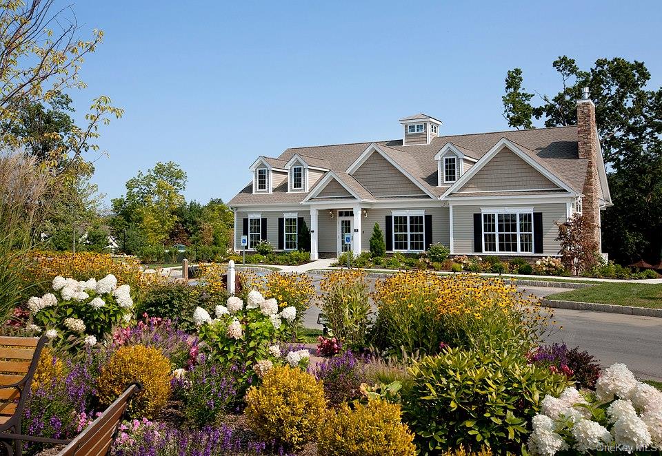 40 Evan Court, Fishkill, NY 12524