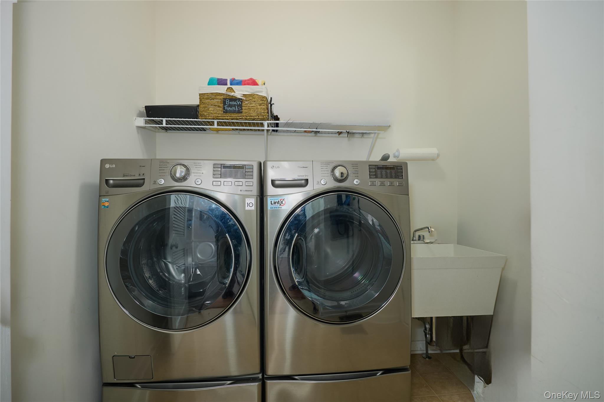 40 Evan Court, Fishkill, NY 12524