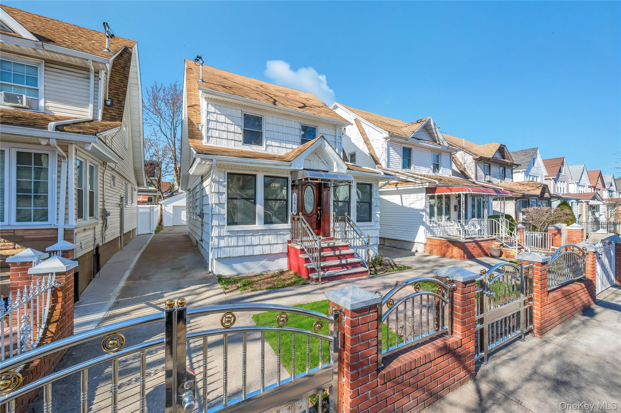 194-19 115th Road, Saint Albans, NY 11412