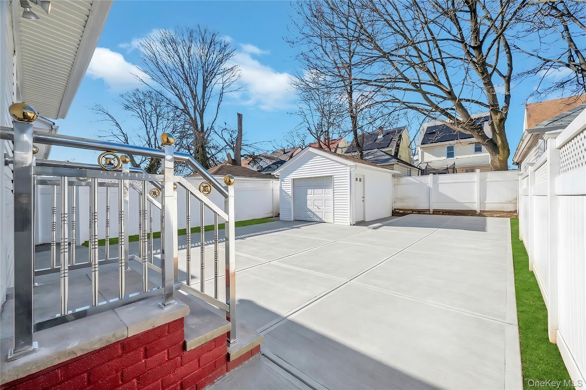 194-19 115th Road, Saint Albans, NY 11412