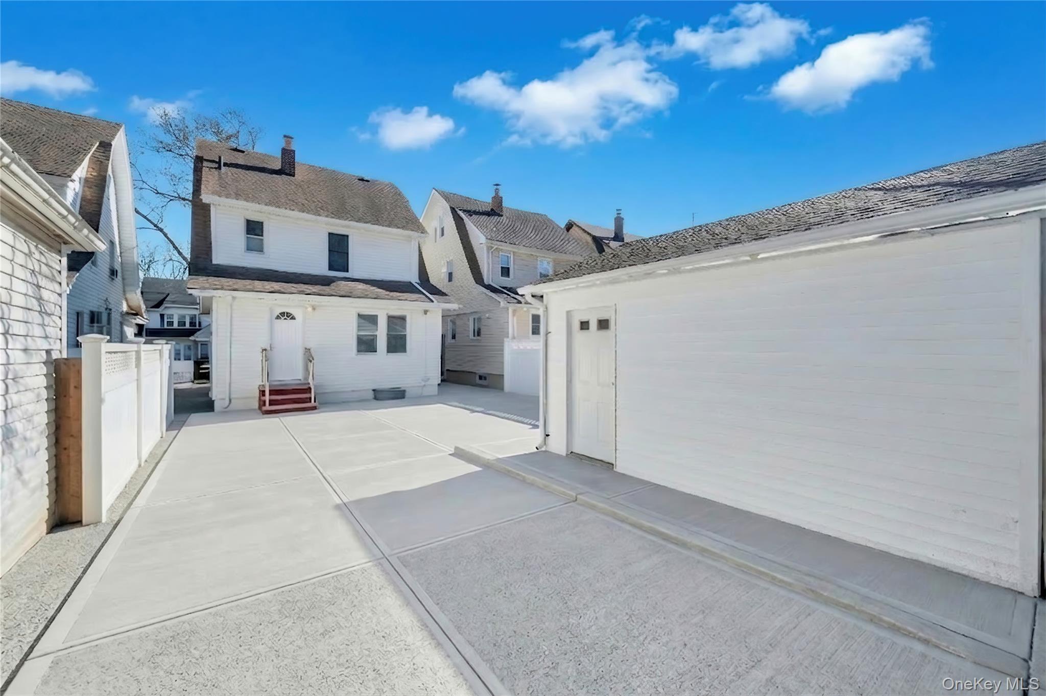 194-19 115th Road, Saint Albans, NY 11412