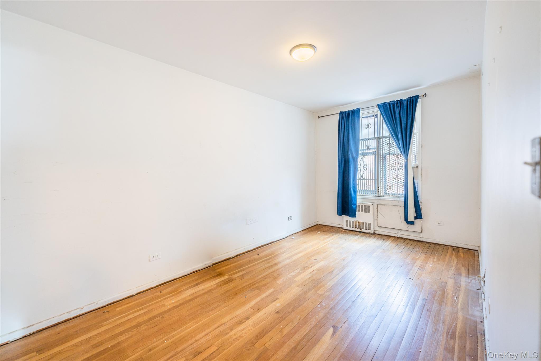 14033 34th ave # 5C, Flushing, NY 11354