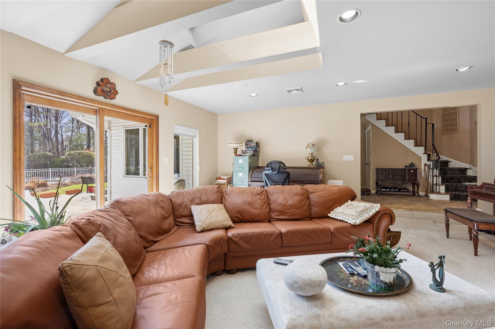 12 E Dosoris Lane, Dix Hills, NY 11746