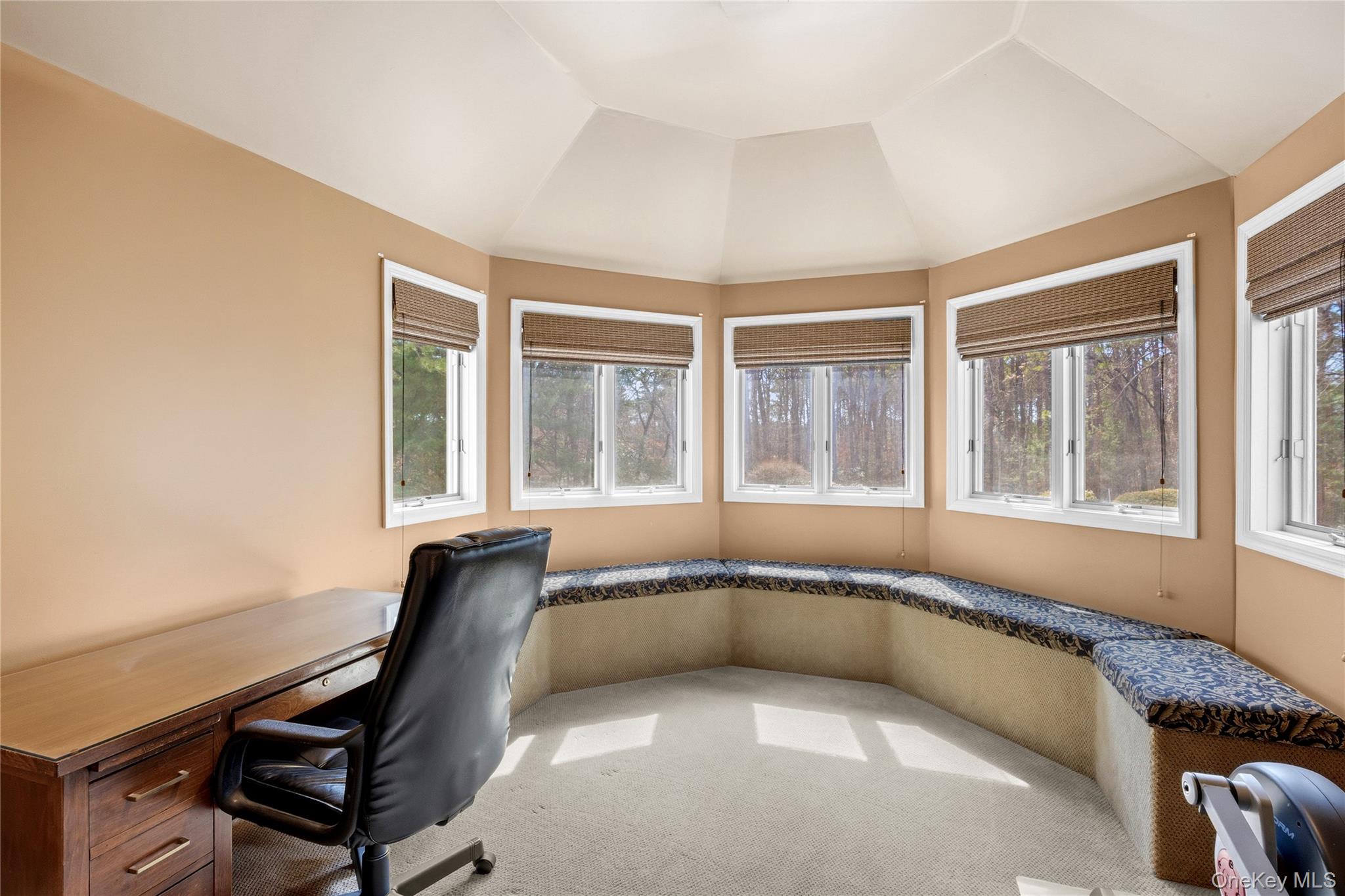 12 E Dosoris Lane, Dix Hills, NY 11746