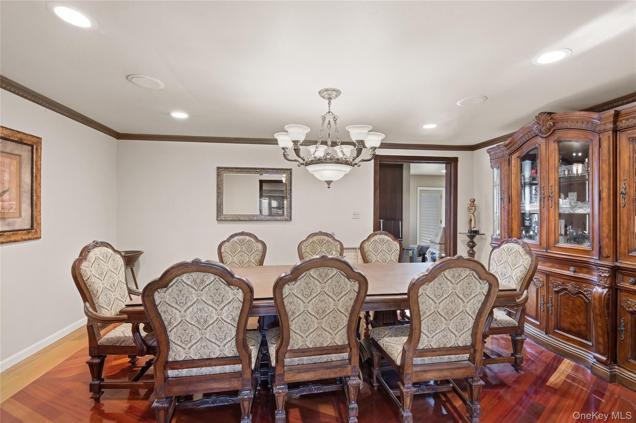 12 E Dosoris Lane, Dix Hills, NY 11746