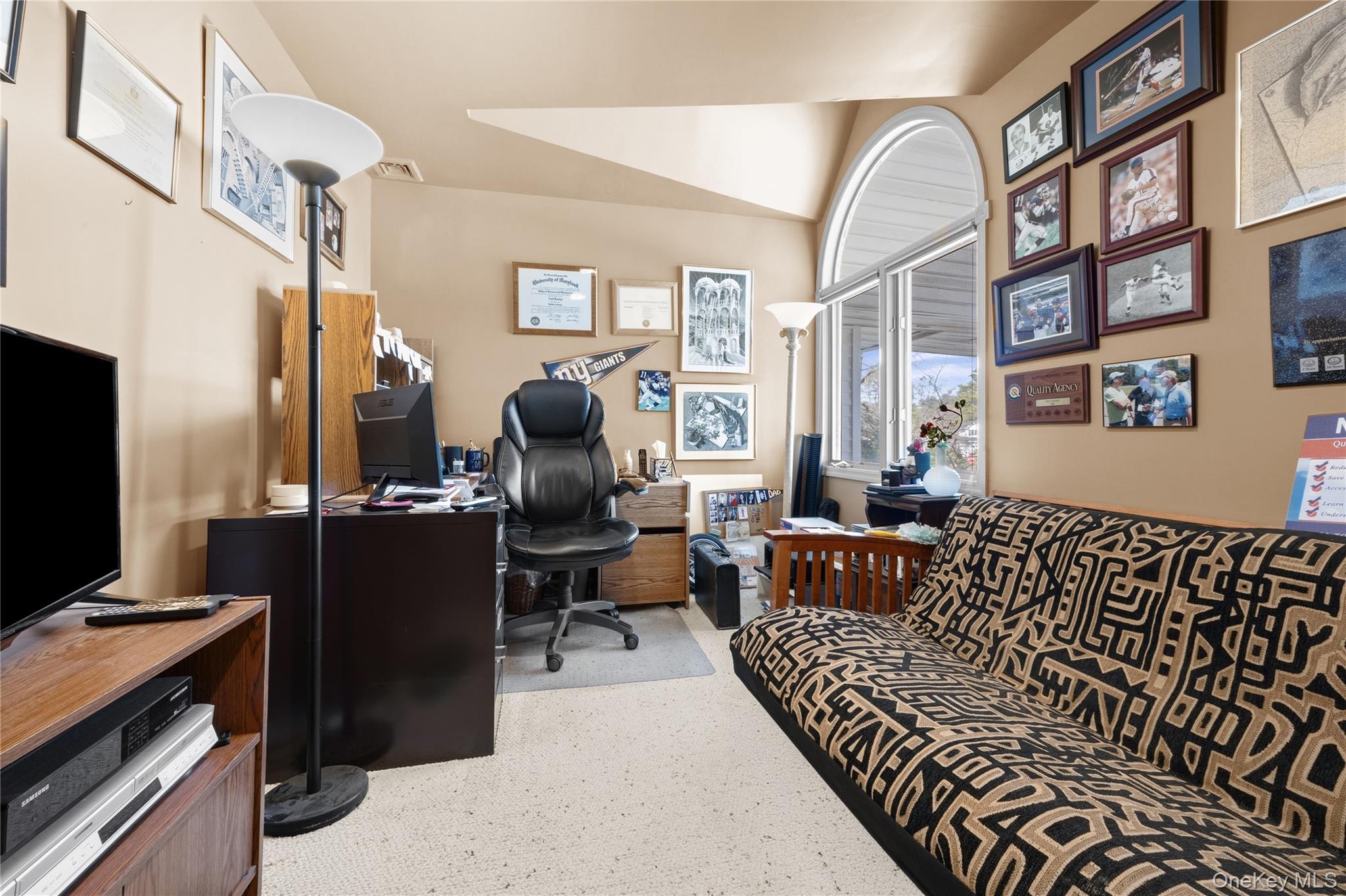 12 E Dosoris Lane, Dix Hills, NY 11746