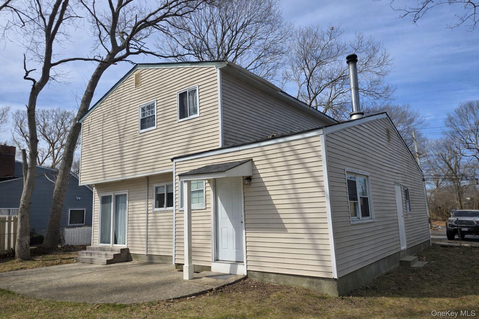 44 Patchogue Avenue, Mastic, NY 11950