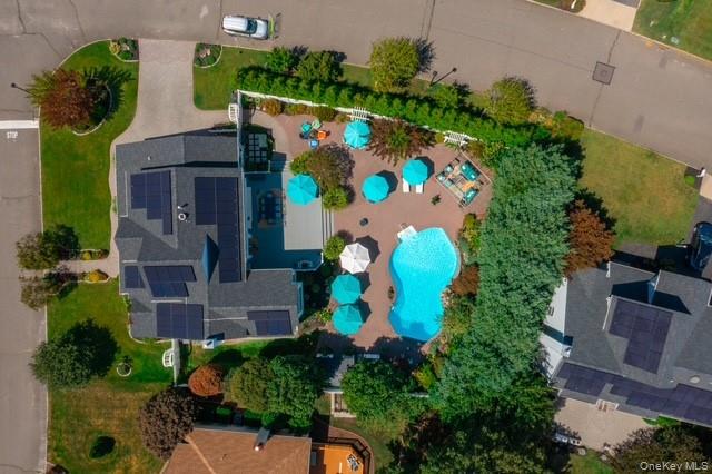 1 Laurel Lane, Holtsville, NY 11742