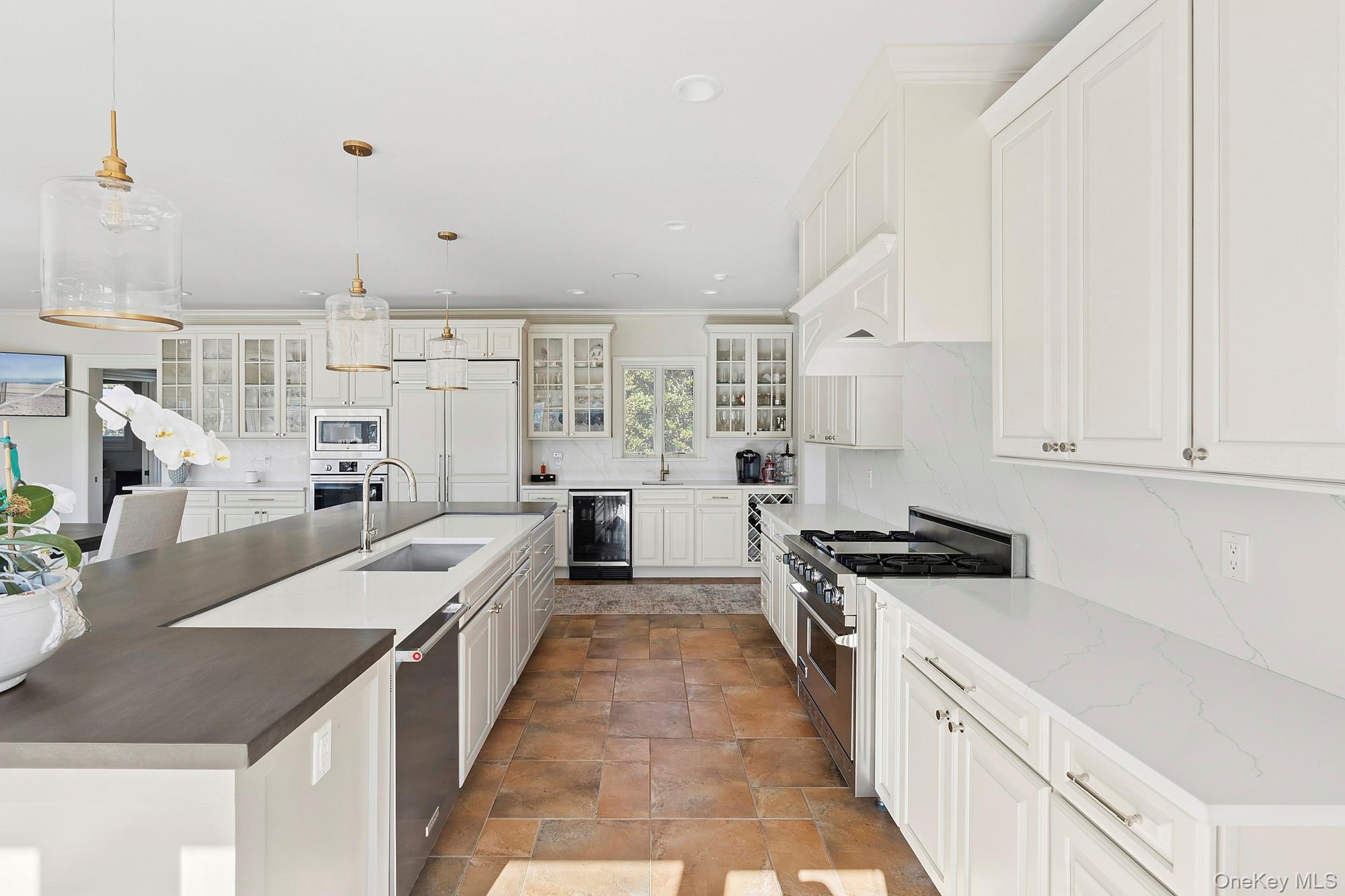 5 Woodcock Lane, Remsenburg, NY 11960