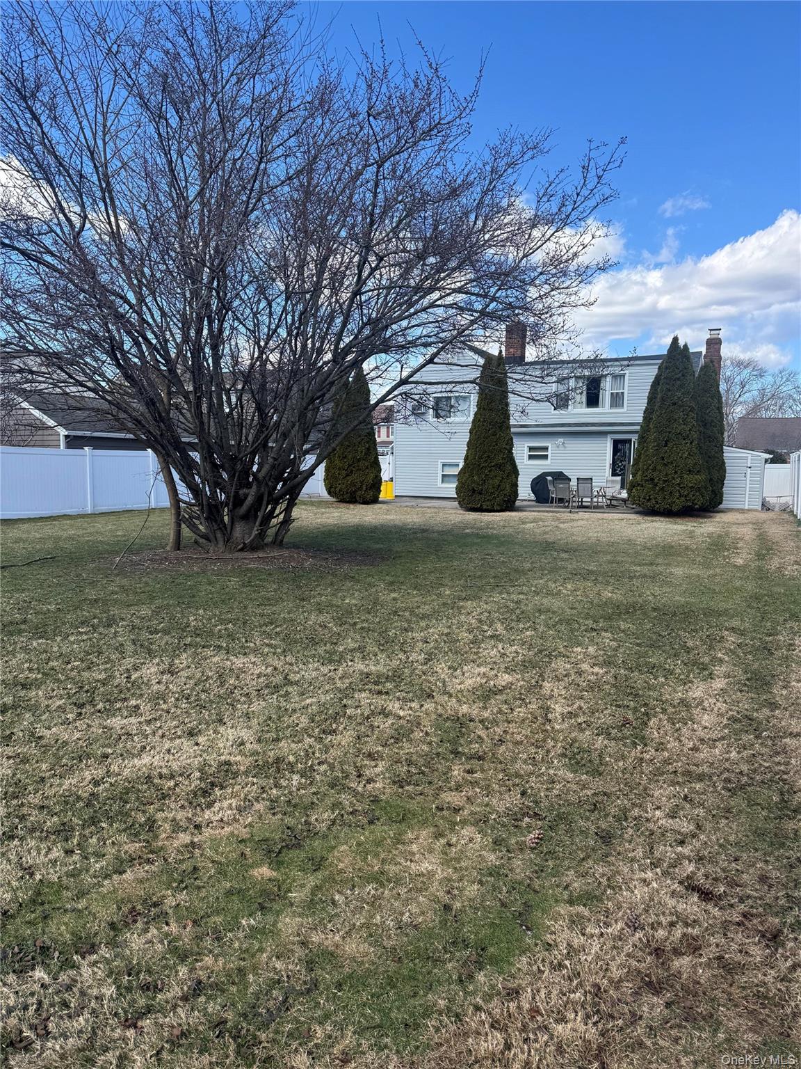 12 Rutland Road, Massapequa, NY 11758