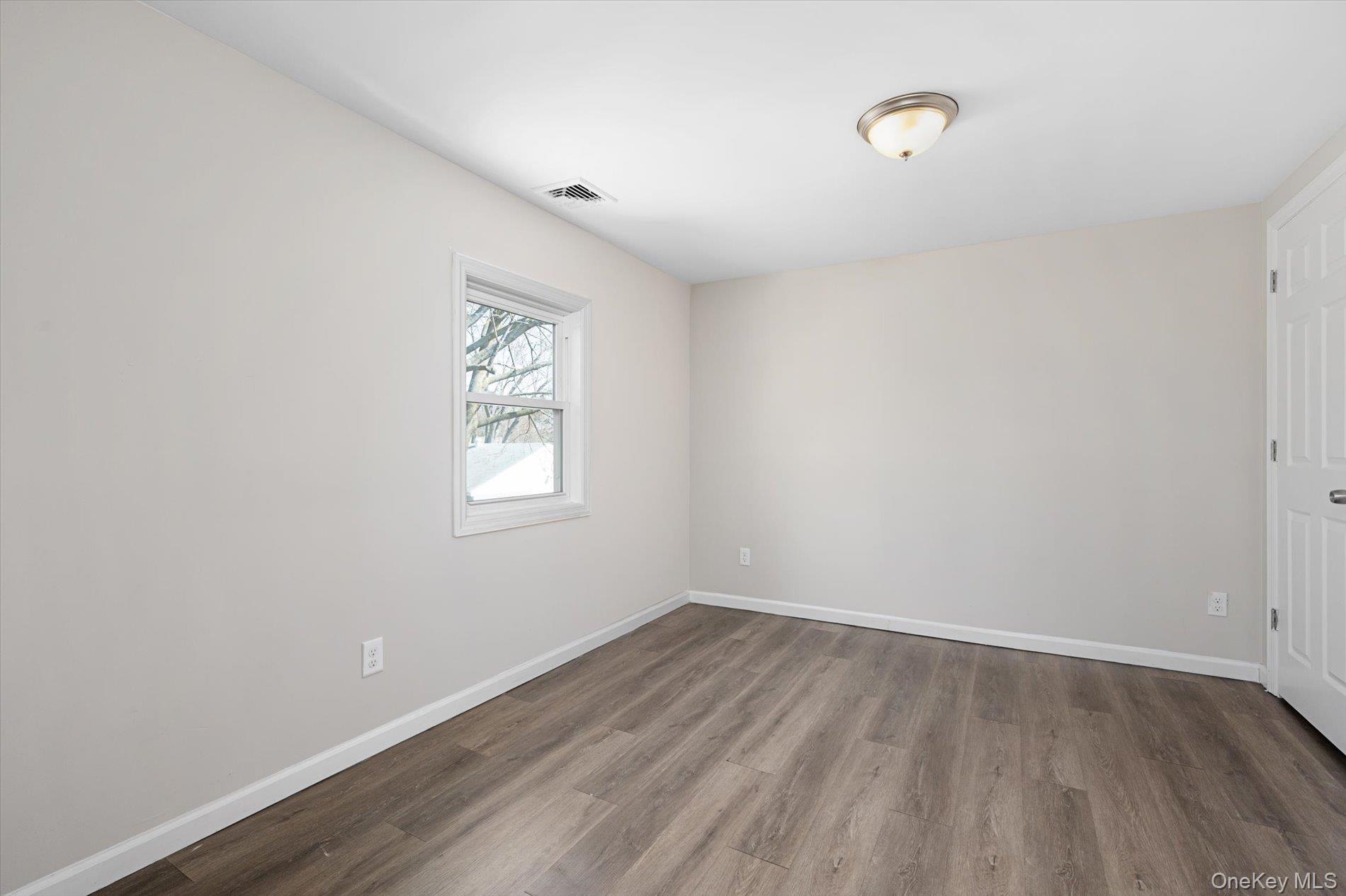 8 E 14th Street, Huntington Station, NY 11746