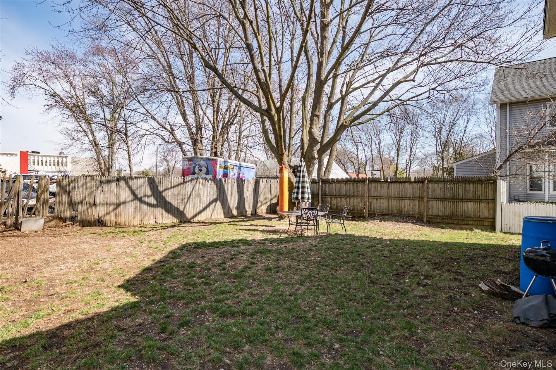 8 E 14th Street, Huntington Station, NY 11746