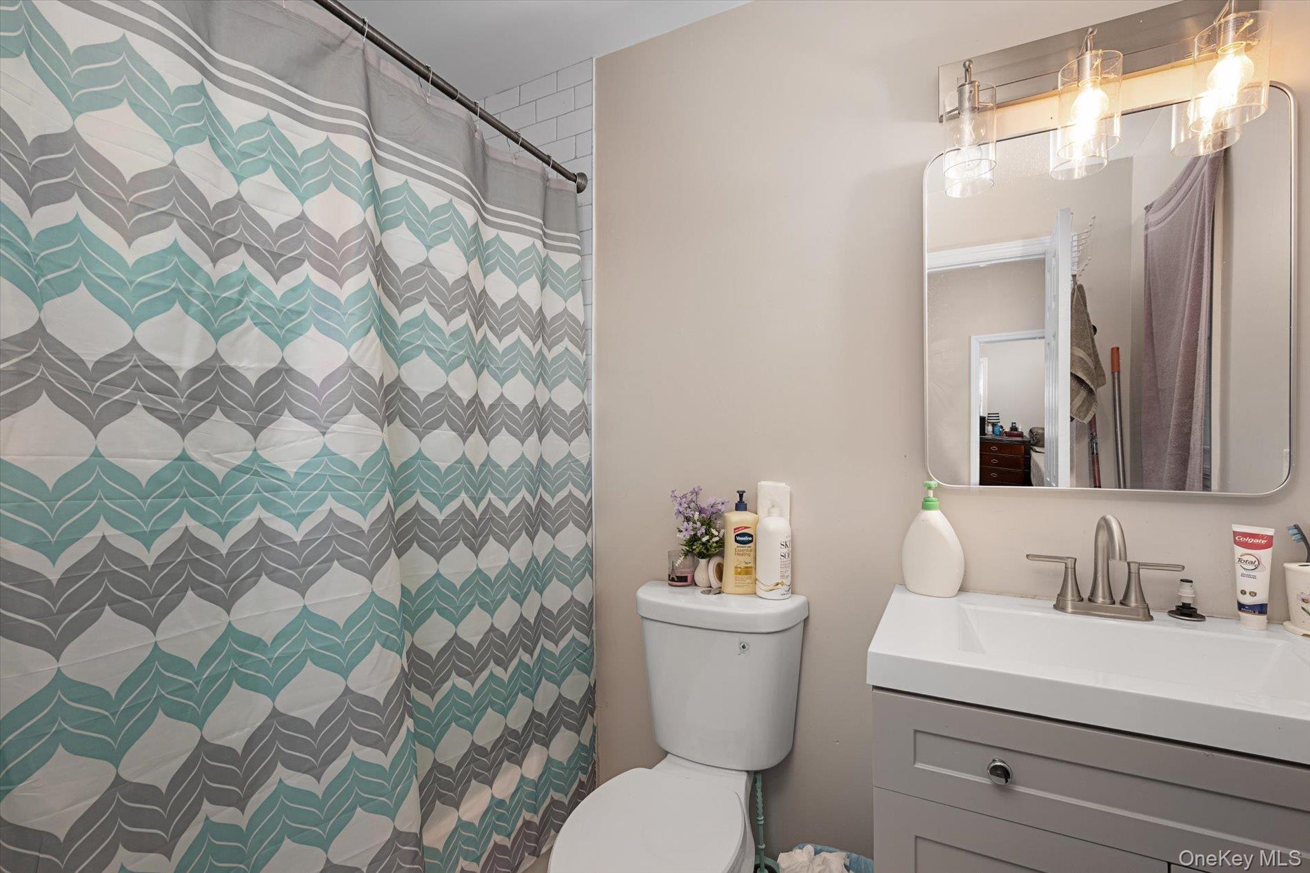 8 E 14th Street, Huntington Station, NY 11746