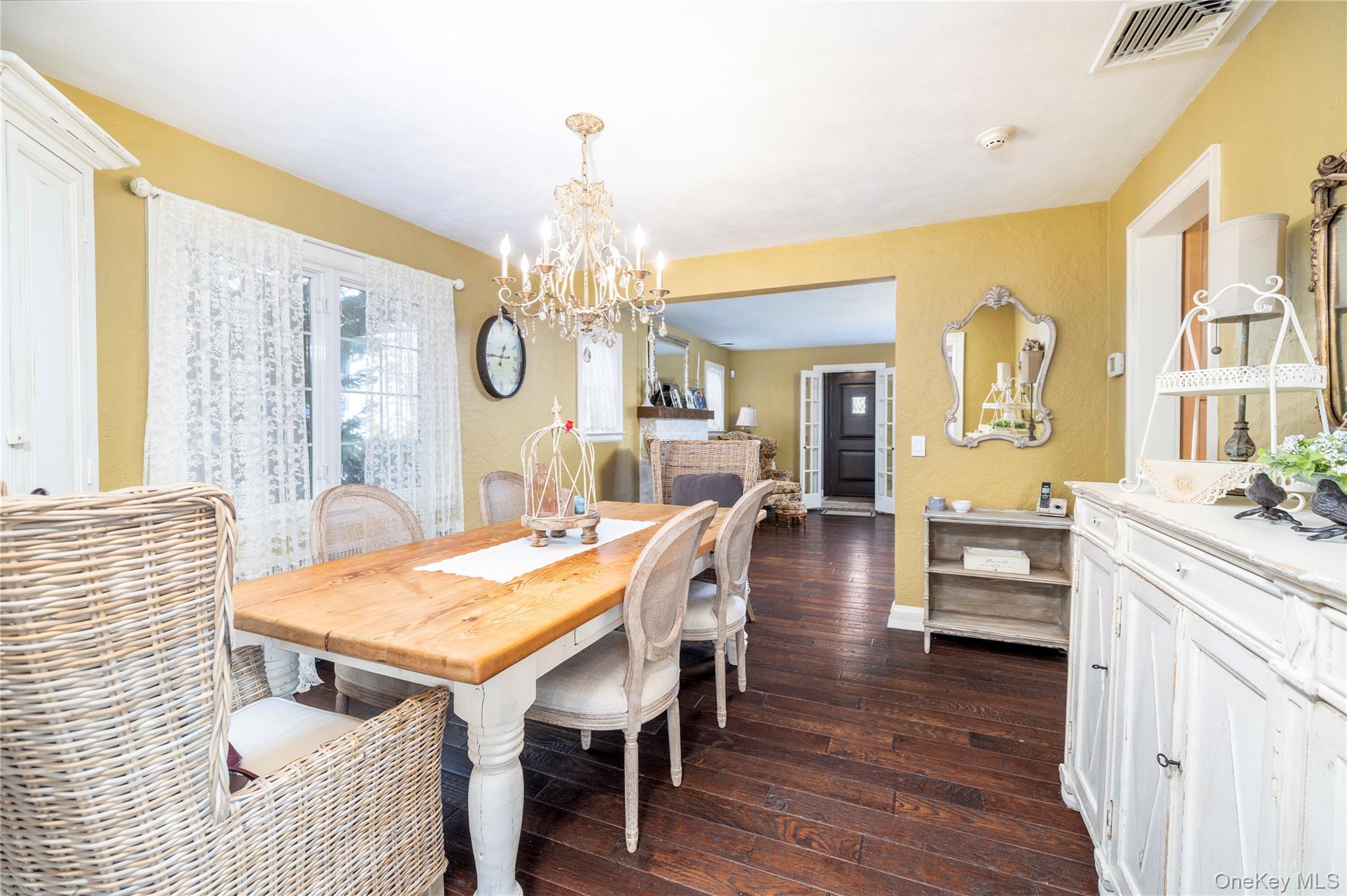 43 Webster Street, Malverne, NY 11565