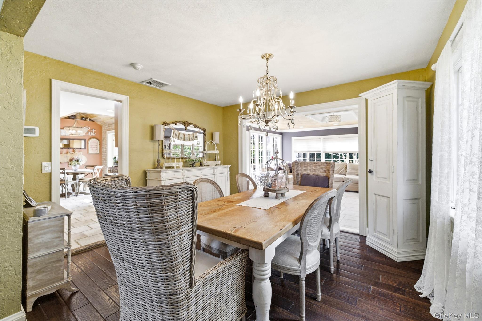 43 Webster Street, Malverne, NY 11565