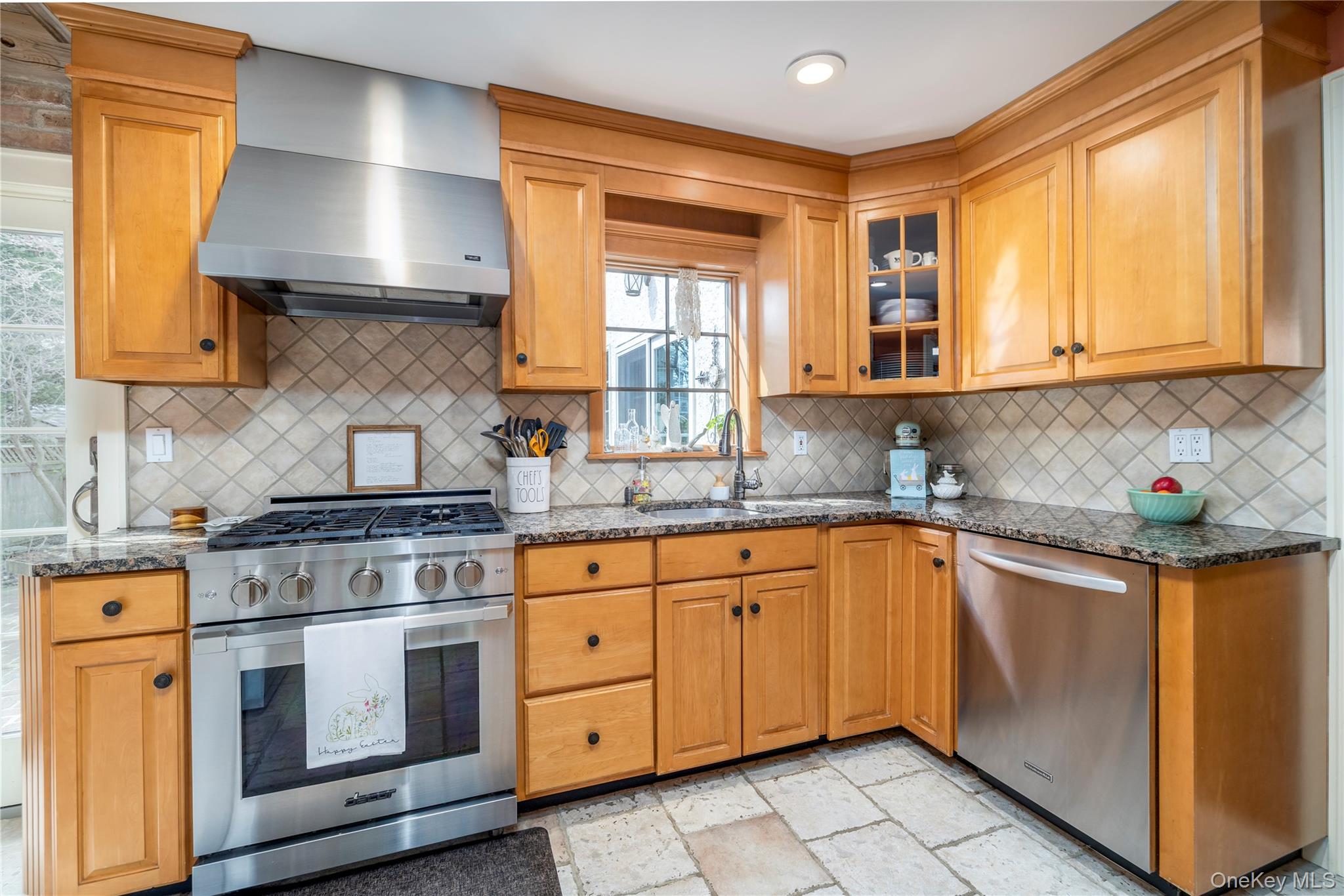 43 Webster Street, Malverne, NY 11565