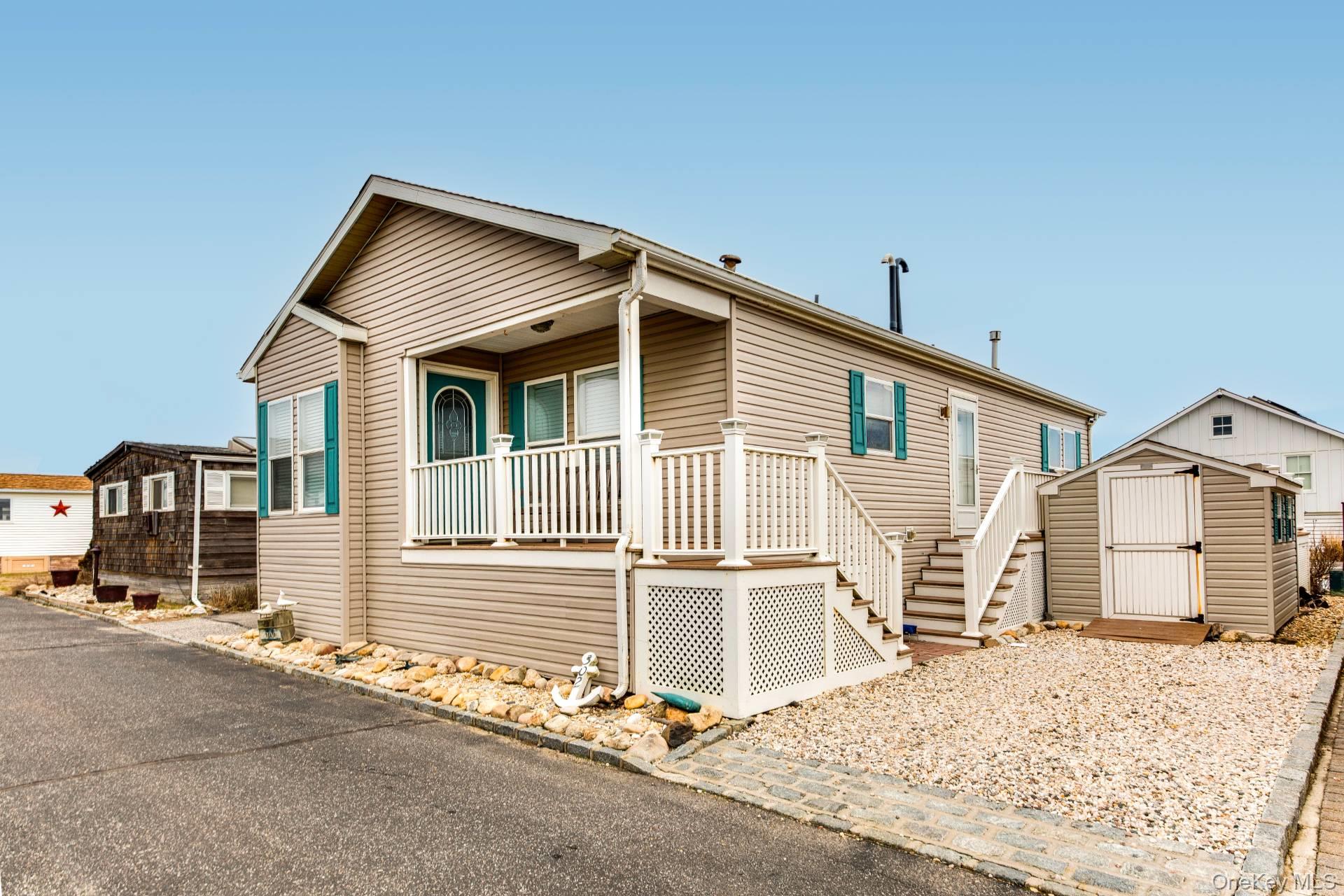 100 Deforest Road # 302, Montauk, NY 11954