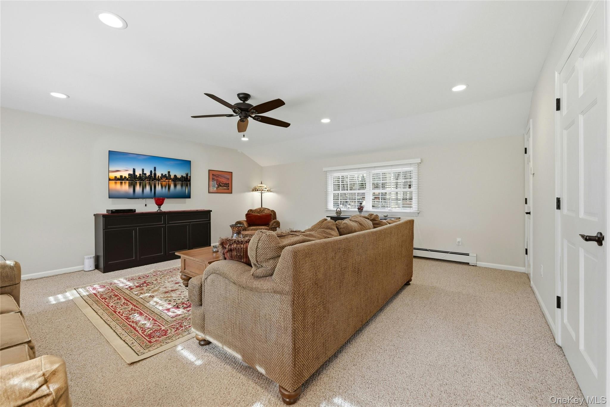 8 Kemswick Drive, Stony Brook, NY 11790