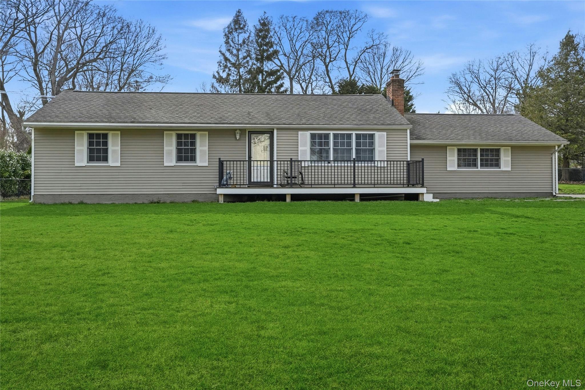 8 Kemswick Drive, Stony Brook, NY 11790