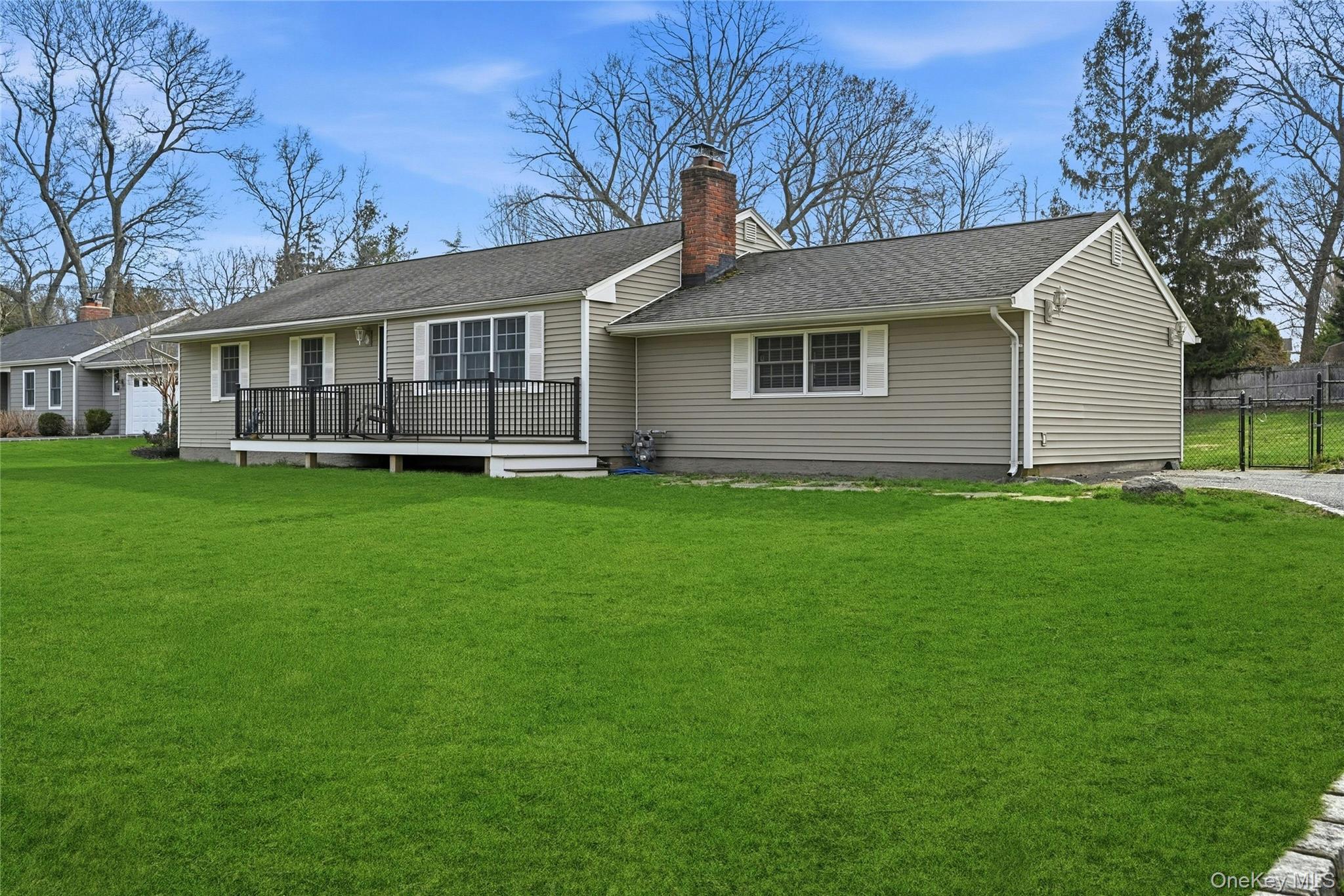 8 Kemswick Drive, Stony Brook, NY 11790