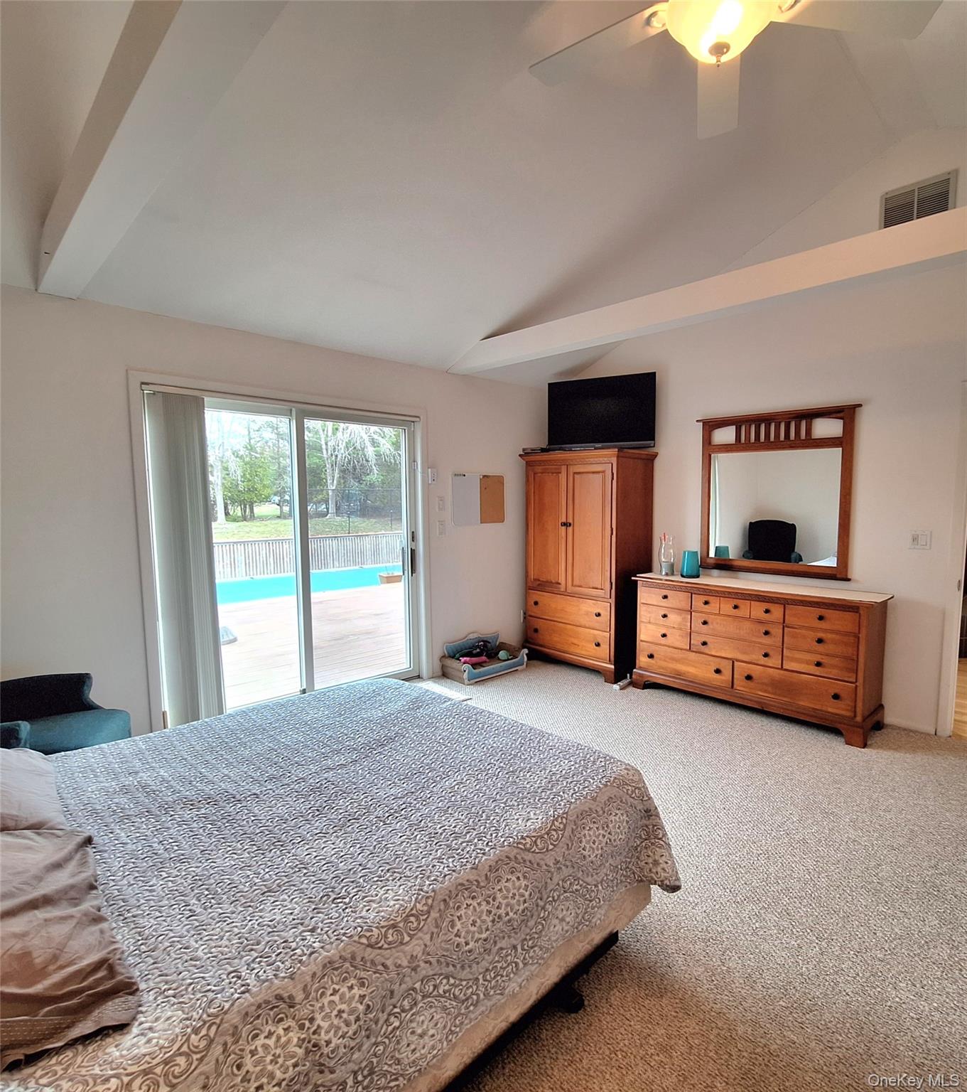 7 Clay Pit Road, Remsenburg, NY 11960