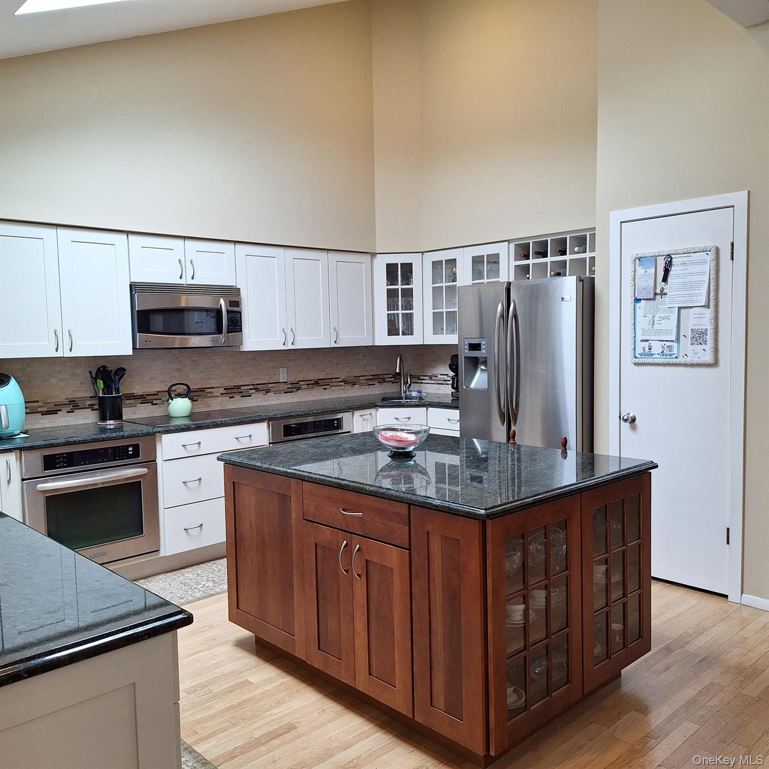 7 Clay Pit Road, Remsenburg, NY 11960