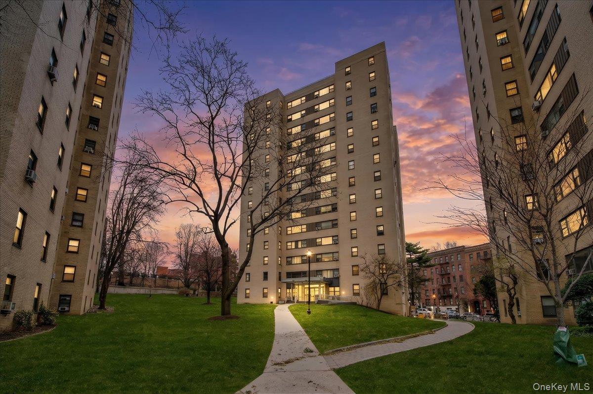 6 Fordham Hill Oval # 6A, Bronx, NY 10468