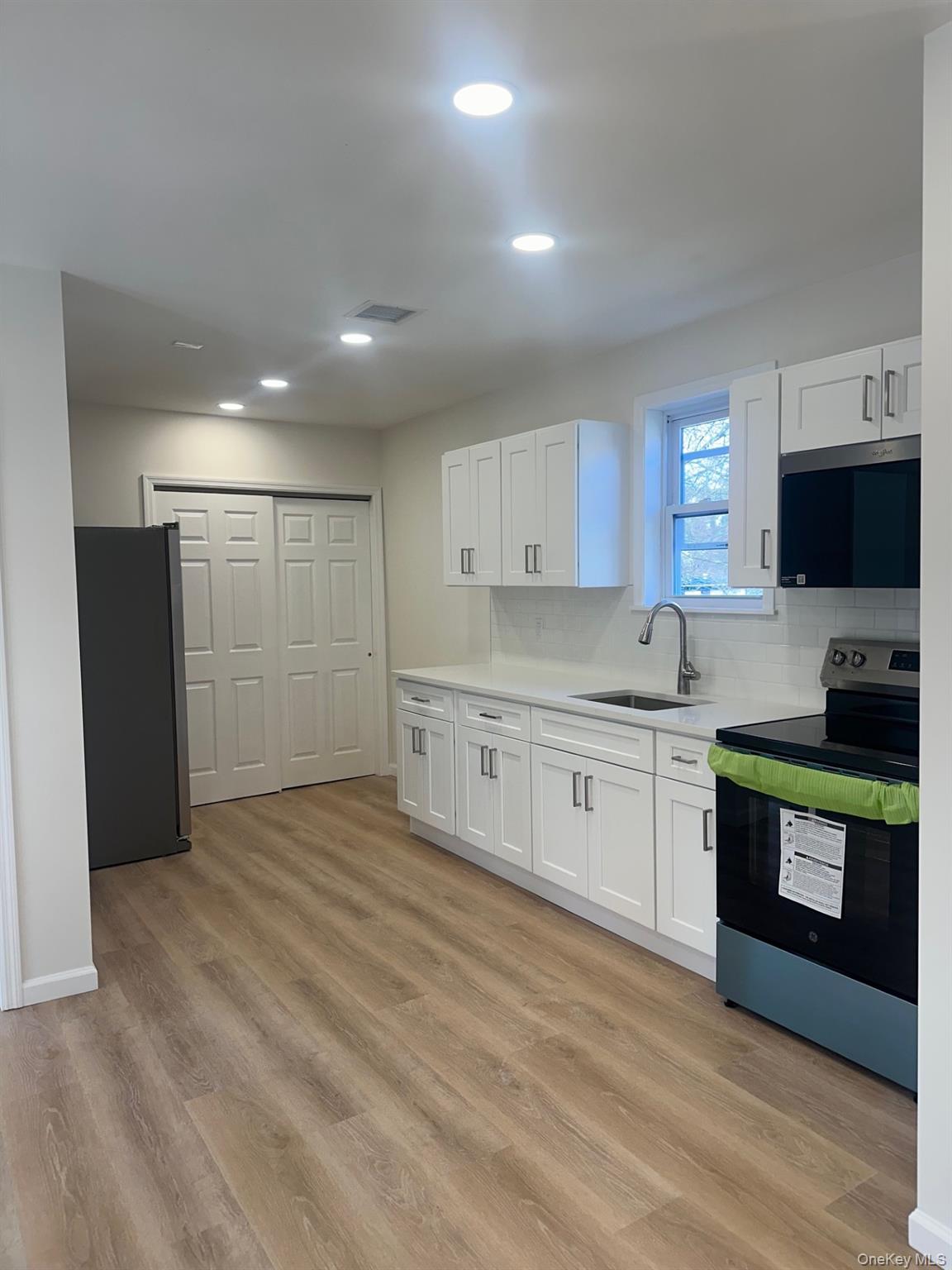 38 Carroll Street # 2, Poughkeepsie, NY 12601