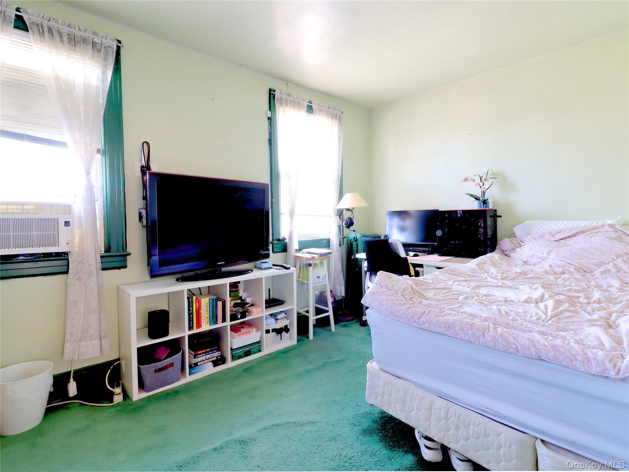 43-24 164 Street, Flushing, NY 11358