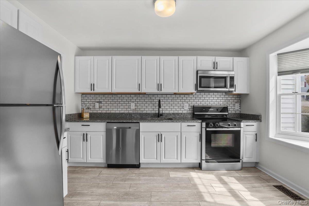 119 Willow Court, Cross River, NY 10518