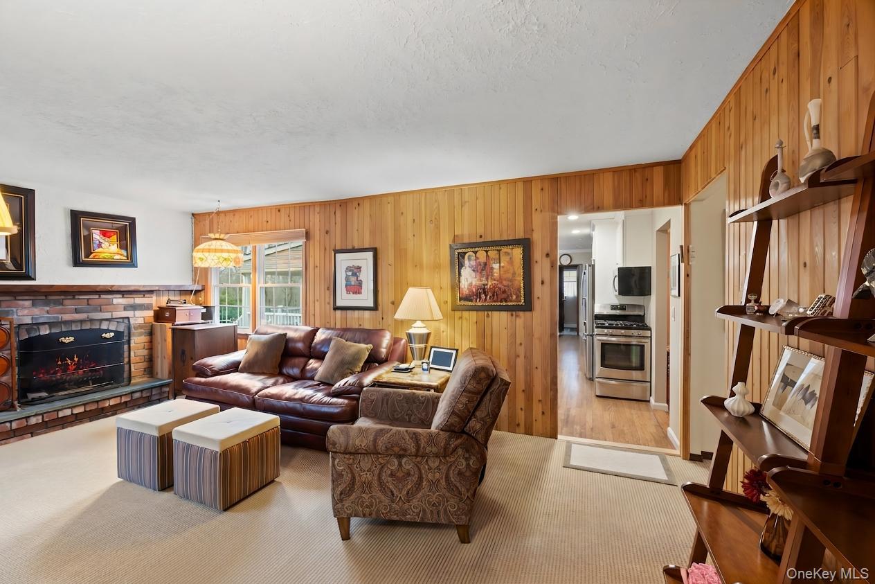 3 Townsend Court, Setauket, NY 11733