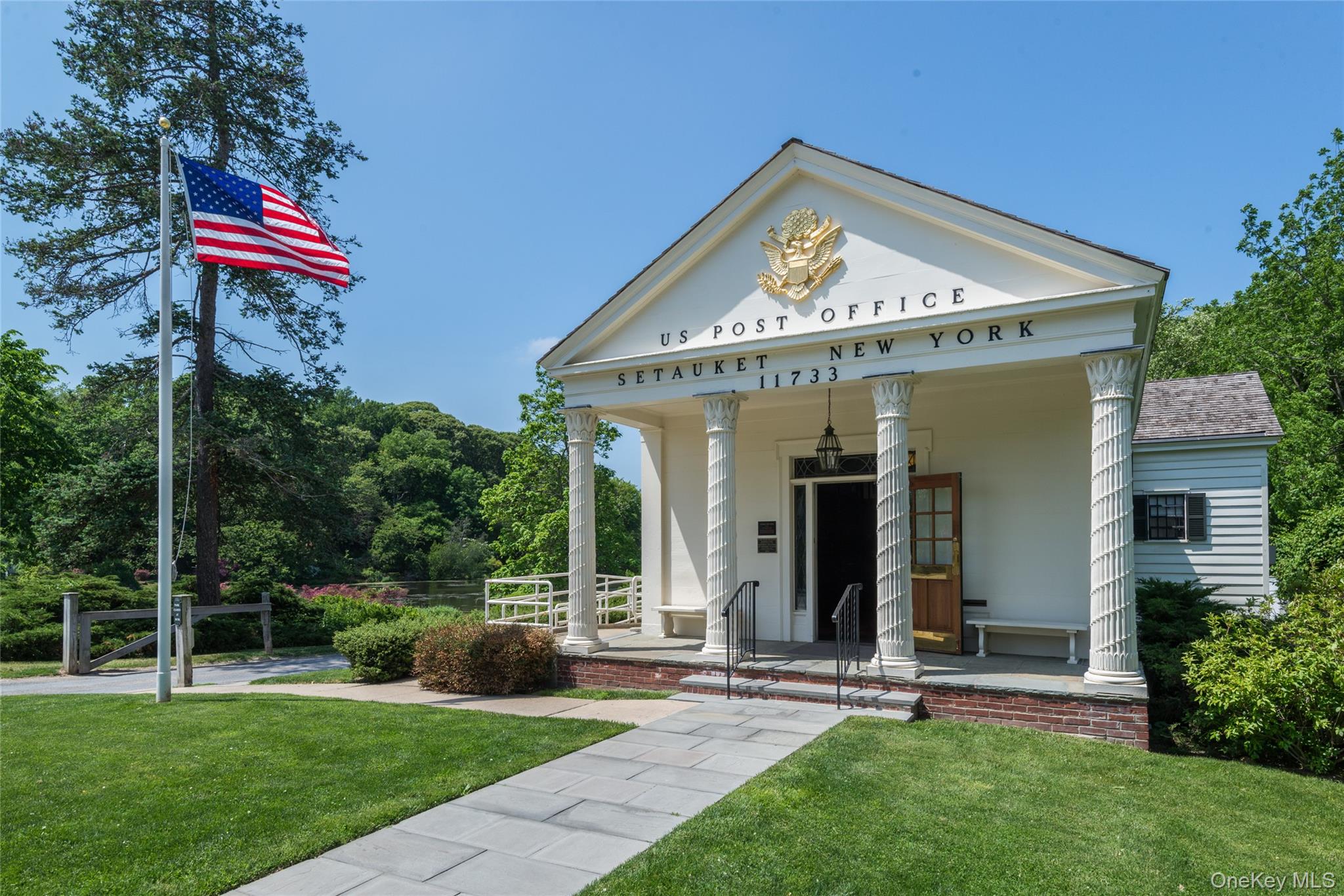 3 Townsend Court, Setauket, NY 11733